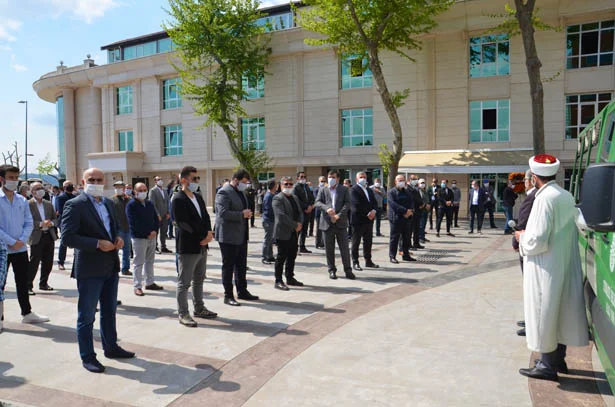 Beykoz Belediyesi Meclis Üyesi Mehmet Temel, Çiftehavuzlar Camisinde kılınan cenaze