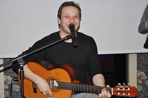 Türkiye'de devlet tarafından verilen temel eğitime katkıda bulunmak amacıyla 23