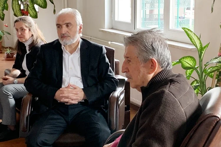 TBMM eski Başkanı Koksal Toptan Beykoz Devlet Hastanesi’ni ziyaret etti.