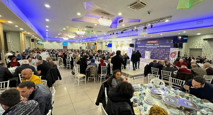 AK Parti Beykoz İlçe Başkanlığınca düzenlenen iftar programında Cumhur İttifakı