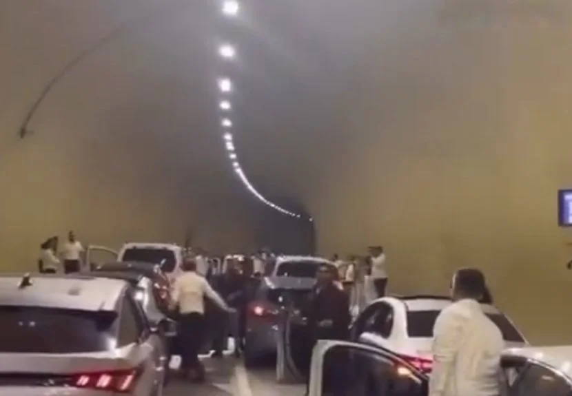 Beykoz'da düğün konvoyu sırasında Elmalı Tüneli trafiğe kapatıldı, o sırada