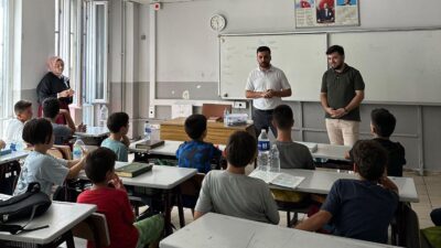 TÜGVA'nın Beykoz'un 5 farklı okulunda devam ettiği yaz kampları iş