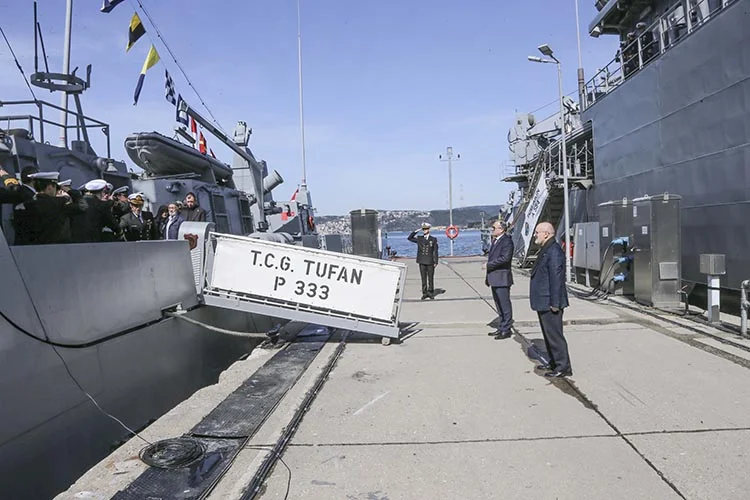 Beykoz Belediye Başkanı Yücel Çelikbilek, Mavi Vatan tatbikatına katılan TCG