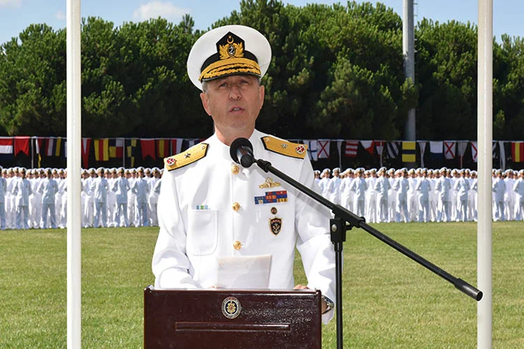 Beykoz'un Anadolukavağı Mahallesi'nde bulunan İstanbul Boğaz Komutanlığı'na Tuğamiral Ayhan Gedik