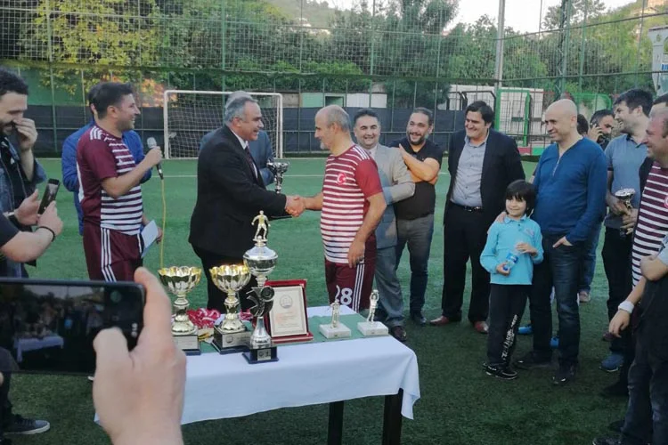 Beykoz’da sağlıkçıların organize ettiği futbol turnuvası, Devlet Hastanelerinin kafeteryalarını işleten