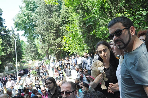 turan selcuk ozturk cenaz 7v4P7Ti5PY