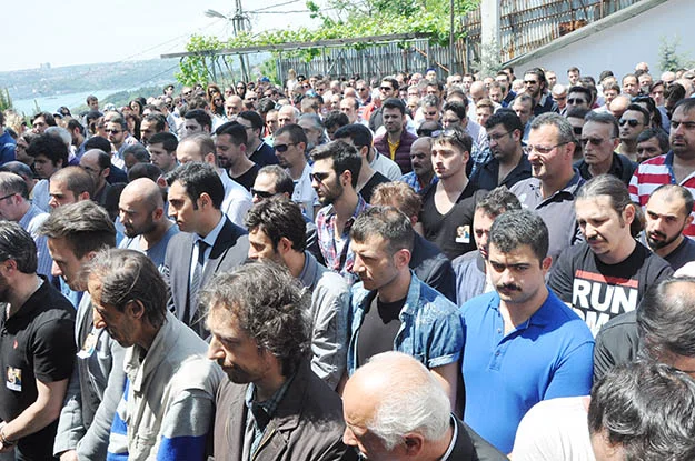 turan selcuk ozturk cenaz eDJUA0dW6a