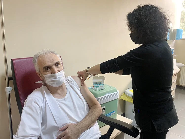 Geçtiğimiz günlerde kısıtlı olarak uygulamaya konulan Kovid-19 aşısı TURKOVAC, Beykoz’da