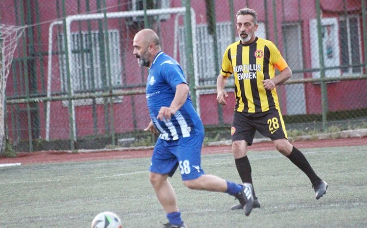 Beykoz’da 15 Temmuz Kupası Masterler Turnuvası başladı 4 turnu rbOKjncnlK