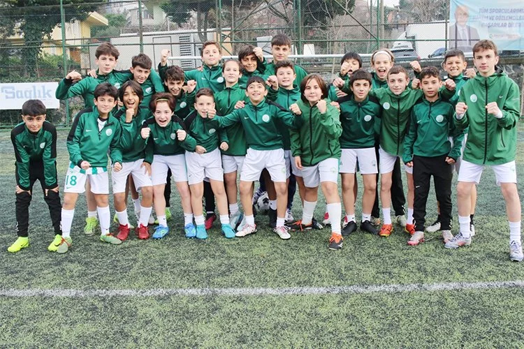 Yılmaz Yiğit Beykoz’da anısına düzenlenen turnuva ile anıldı 1 turnuva