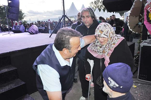 Kas-Der Beykoz Şubesi'nin günlerdir hazırlıklarını yaptığı festival gecesinde Karadeniz’in ünlü