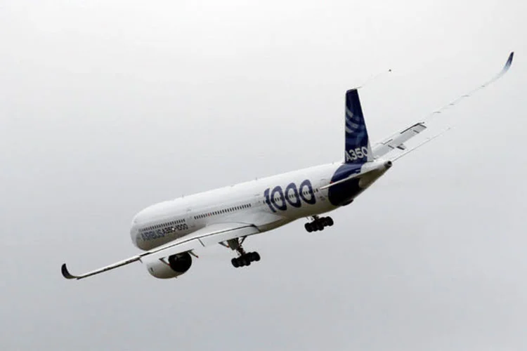 Air France'ın Paris-İstanbul seferini yapan Airbus 319 tipi uçağı, Beykoz