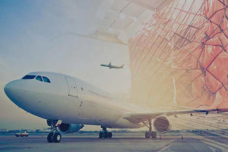 Uluslararası taşımacılık; bir kargonun çeşitli vasıtalar ve yöntemler aracılığıyla bir