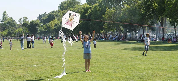 ucurtma secili h83dhJMkNO