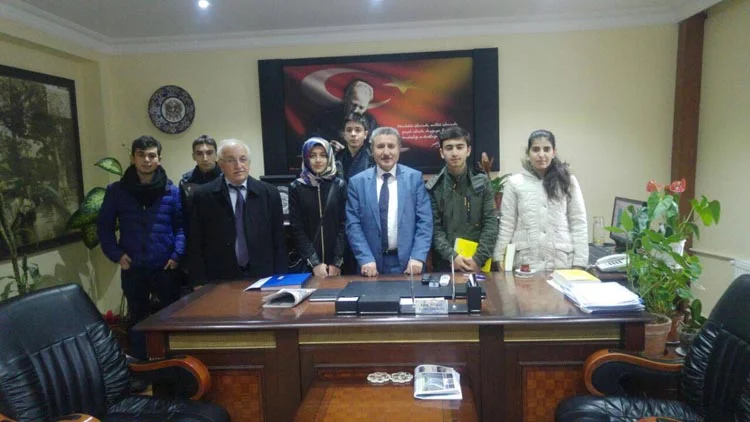 Beykoz'da ezbere Hadis okuma yarışmasında dereceye giren öğrenciler, Umre ziyaretlerini