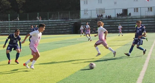Üniversitelerarası futbol heyecanı Beykoz'da yaşandı 2 uni 3 Ko XH2Ym4s