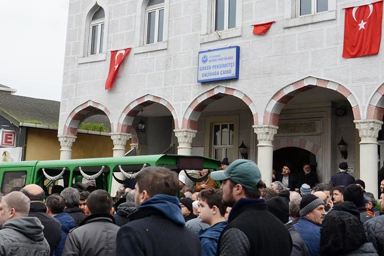 Üsküdar Dr. Eyüp Aksoy Caddesi'nde yaşanan trafik kazasında hayatını kaybeden