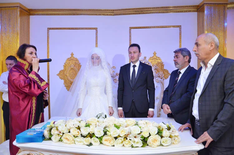 ustabasi dugun 3 F8b16hiBNR