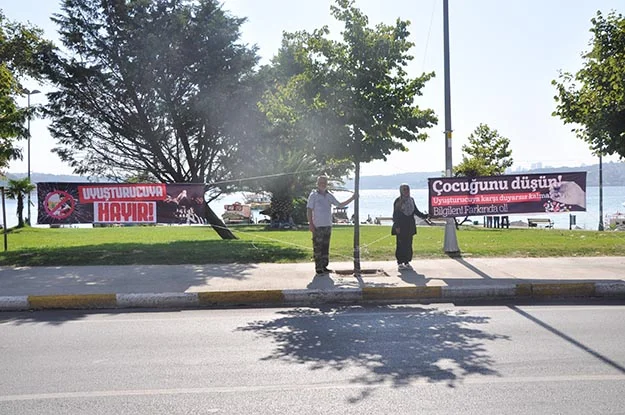 Beykoz Belediyesi'nin karşısındaki park alanı ve sahilde haftalardır nöbet tutan