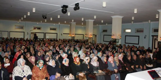 Beykoz'da Aile ve Evlilik Okulu başlıyor. (Program için tıklayınız) 1 vaize 4 hZ3TO7qJ5