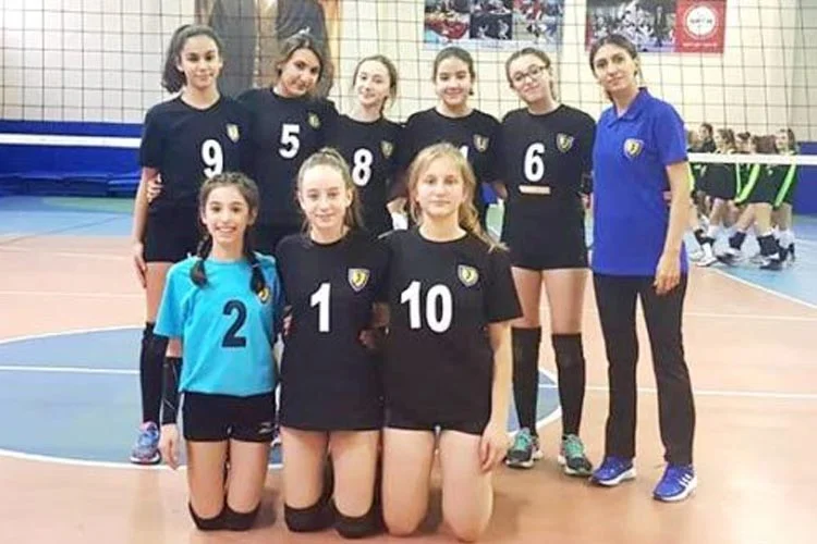 Beykoz Takımları içinde son müsabakaya çıkan Bektaş Durmaz Yönetimindeki Voleybol