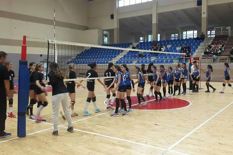 İstanbul Midi Voleybol Liginde 2017 - 18 Sezonunda ilk maçına