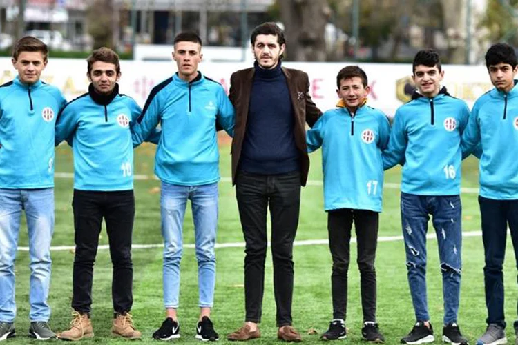 Beykoz'da 1966 yılında kurulan Amatör 1'inci Lig takımı Ortaçeşme Spor