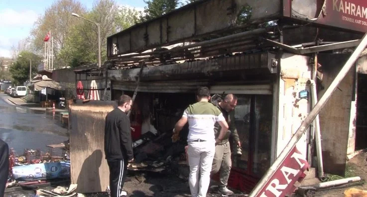 Beykoz'un İncirköy Mahallesindeki büfede dün sabah saatlerinde çıkan yangın nedeniyle
