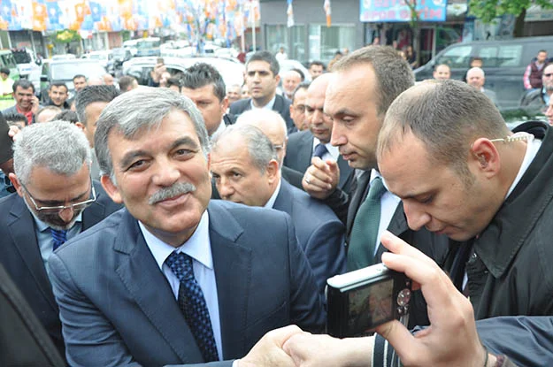 Türkiye Cumhuriyeti'nin 11. Cumhurbaşkanı Abdullah Gül, Beykoz Çavuşbaşı'nda Cuma Namazı