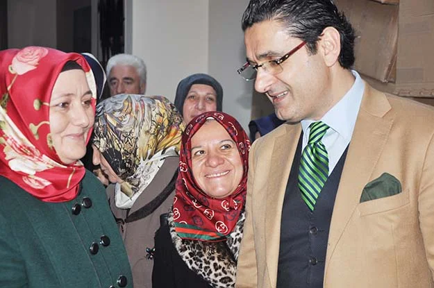 AK Partili kadınlar Türkmenlere Beykoz'dan el uzattı 2 yardim u9ko3w Ddi