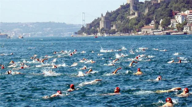 Dünyanın iki kıta arasında yapılan tek yüzme yarışı olan Samsung