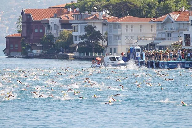 Beykoz Kanlıca İskelesi’nden başlayarak Kuruçeşme’ye uzanan 6,5 kilometrelik parkurda 49