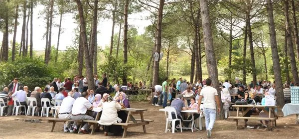 Kamuya açık yerlerde; piknik alanlarında, plajlarda, sahil boylarında içki içilmesini