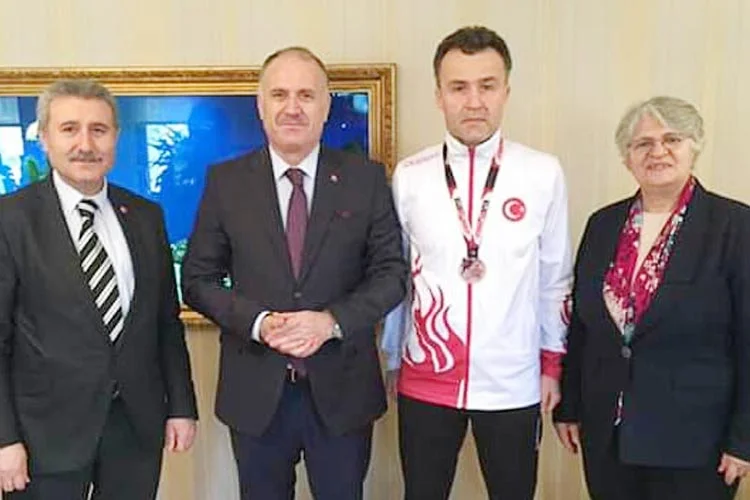 yasar aydinog N7WrmE30gW