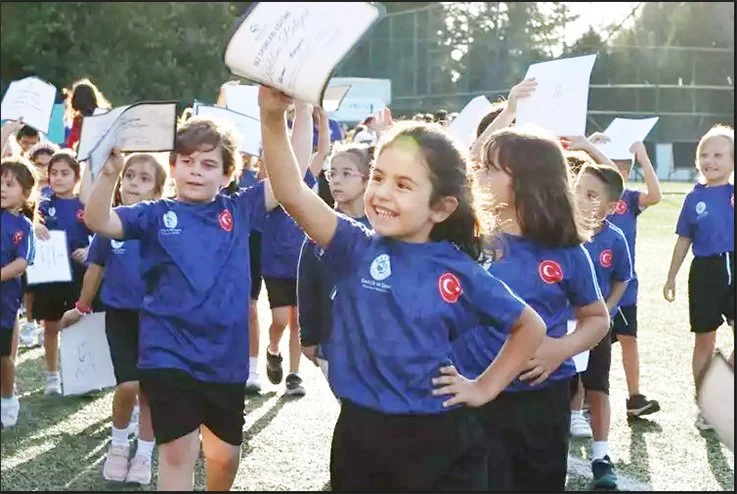 Beykoz Belediyesi’nin ilçedeki çocukların yaz aylarını sporla iç içe geçirmesi