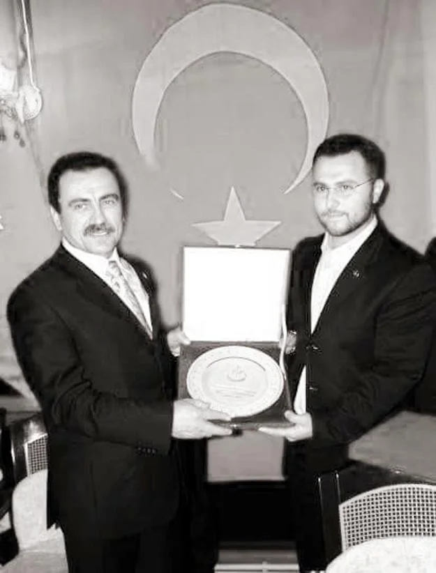 BBP Beykoz İlçe Başkanı Melih Perçin, beraberindeki partili heyetle birlikte