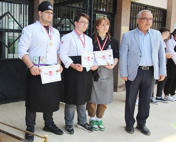 Beykoz’un öğrencileri Türk yemekleri haftasında sahne aldı 3 yemek beyk 3mg921Emty