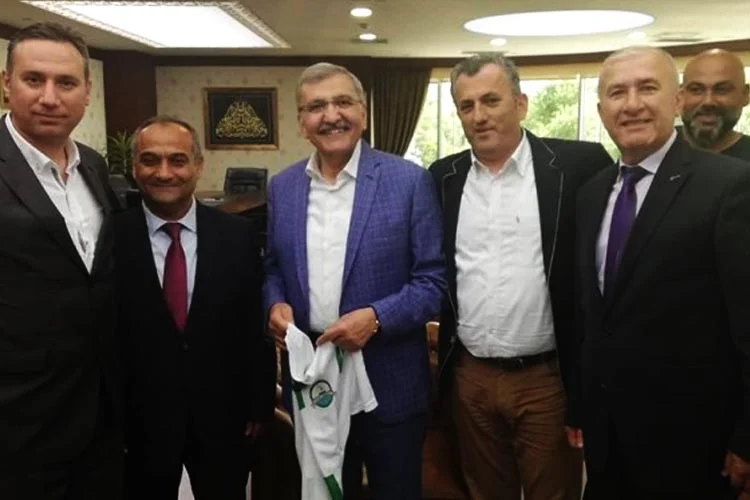 Yapılan kongrede Beykoz Yenimahalle Kulüp Başkanlığı’na seçilen Pehlivan Gündoğdu, yöneimi