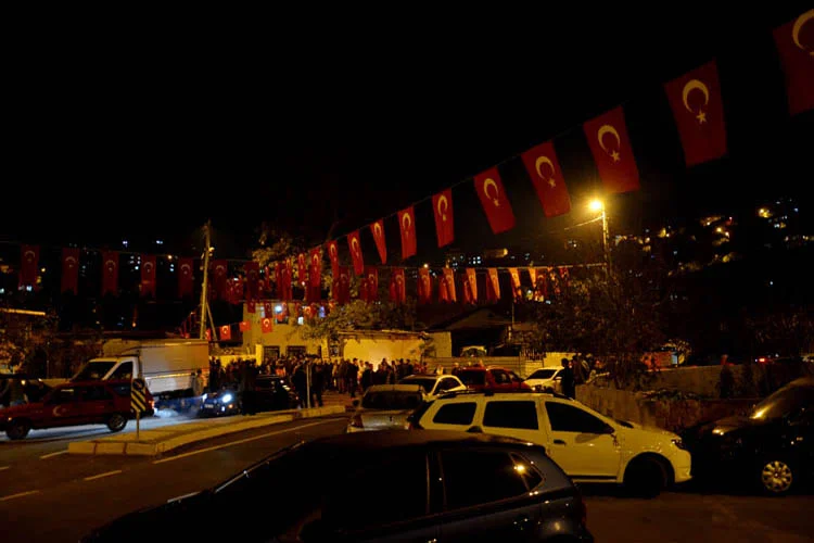 yenimahalleseghi SCU4mY Lk7