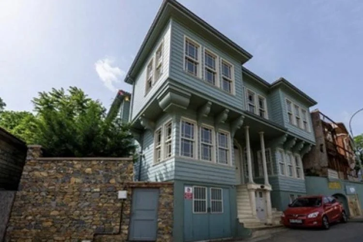 Beykoz'a 1860 yılında inşa edilen ve Osmanlı sanatı uzmanı Serdar