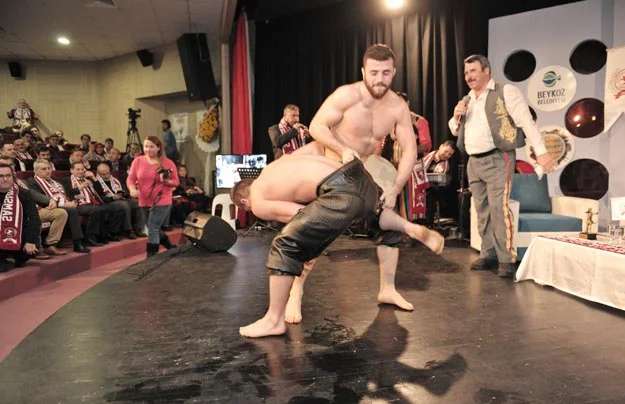 yore geceleri devam 3 XE1cUKXXnE