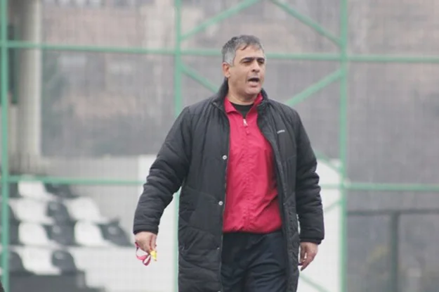 Dost Beykoz Yazarı ve Beykozlu Mehmet Yorulmazlar, Bal Ligi'ndeki Leventspor'un