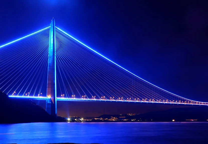 Beykoz Anadolu Kavağı önlerinde iki balıkçı teknesinin ağlarının birbirine dolanması