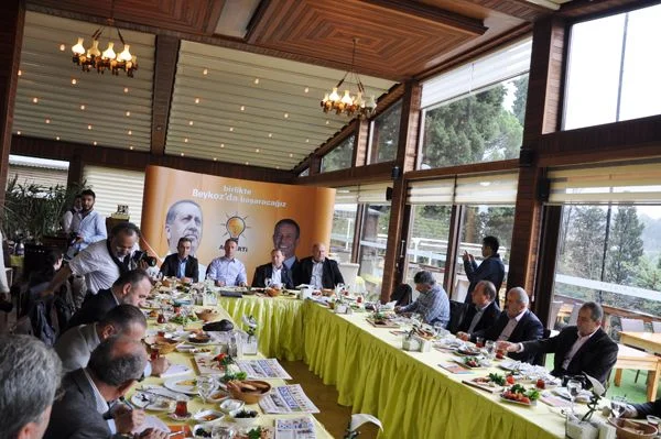 9,5 yıldır sürdürdüğü Belediye Başkan Yardımcılığı görevinden seçimlere 6 ay