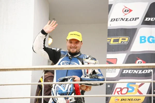 yunus ercel e bjUmYzYg