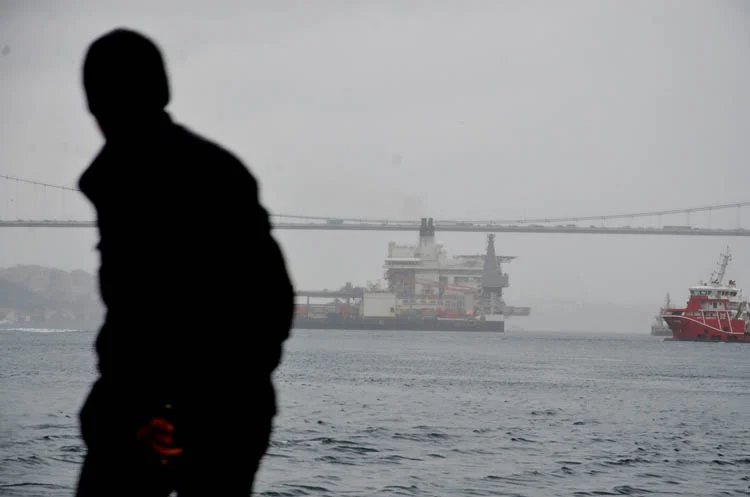 yuzen dev yeniden beykoz sularinda 11 7djXirV9HP