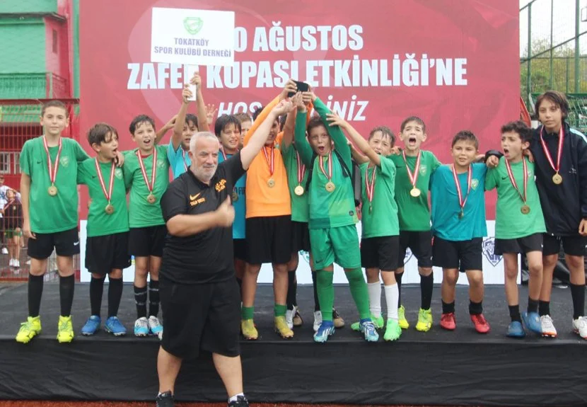 Paşabahçe Stadı 30 Ağustos Zafer Bayramı etkinlikleri kapsamında muhteşem bir