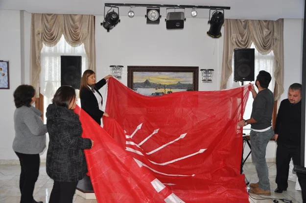 Zerrin Bekar: Umut yoksa ben varım 1 zb db secili