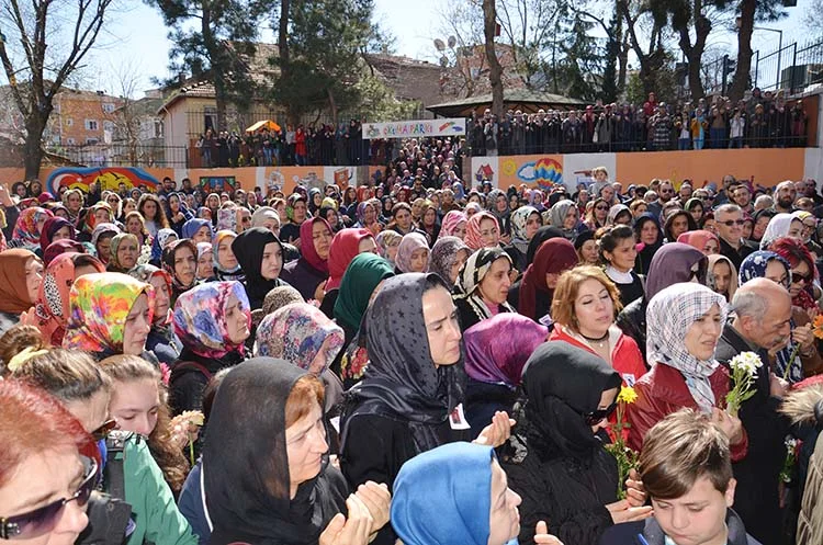 zeynek kazmaz 19 gffG2CrzUn