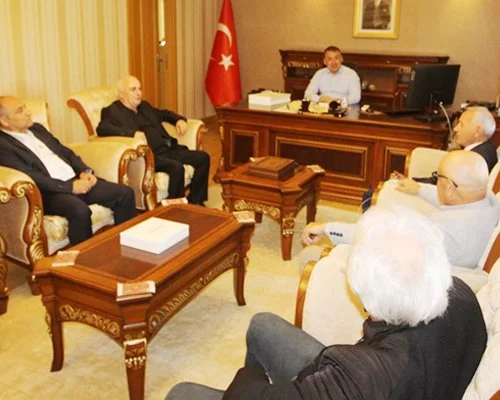 Beykoz Amatör Spor Kulüpleri Birliği (BİSK) yöneticileri Kaymakam Faik Oktay